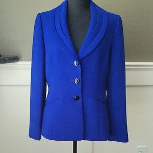 Tahari Vibrant Royal Blue Tailored Blazer